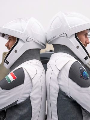 ax4 spacex suitatp ms1 ms2 dsc00831