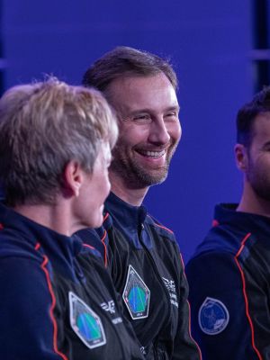 ax 4 in poland 3 education