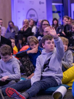 ax 4 in poland 3 education