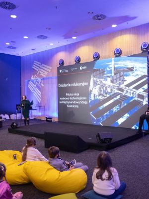 ax 4 in poland 3 education