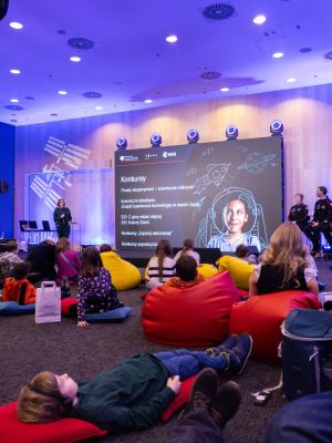 ax 4 in poland 3 education