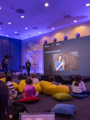 ax 4 in poland 3 education