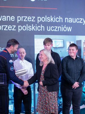 ax 4 in poland 3 education