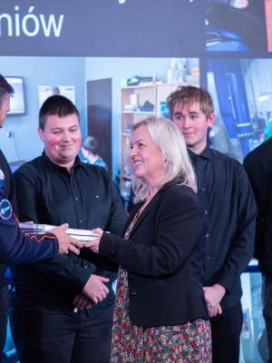 ax 4 in poland 3 education