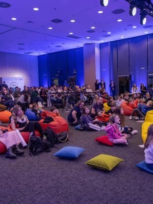 ax 4 in poland 3 education