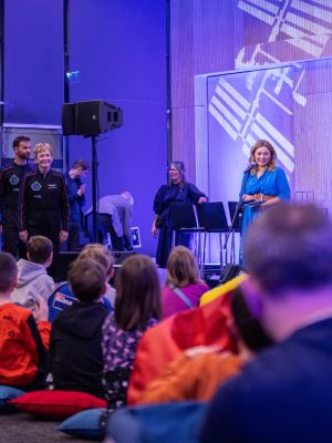 ax 4 in poland 3 education