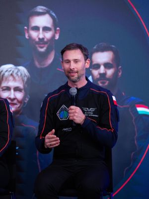 ax 4 in poland 3 education