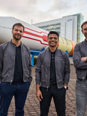 ax4 axiom jaxa 20241121 ss su tk