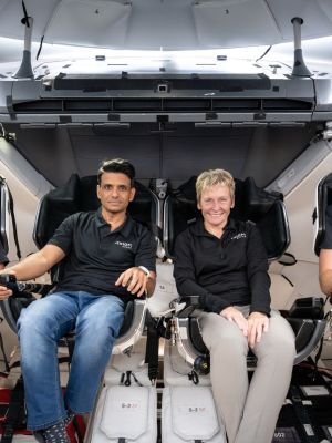 ax4 spacex dragon prime dsc04628 axedit